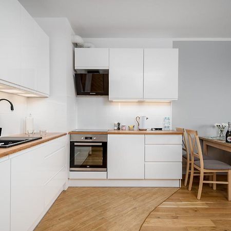 Warsaw Apartments White Экстерьер фото