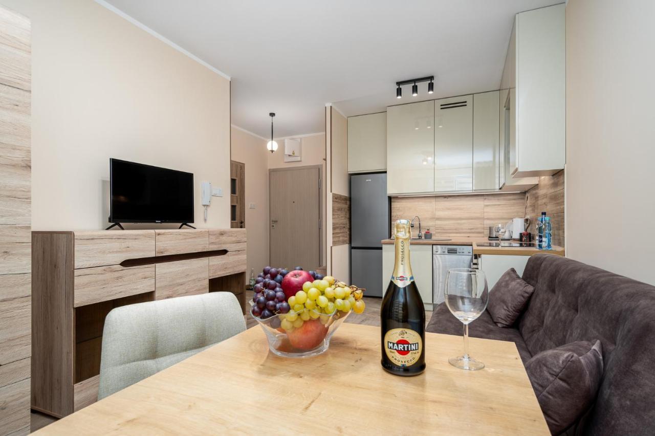Warsaw Apartments White Экстерьер фото